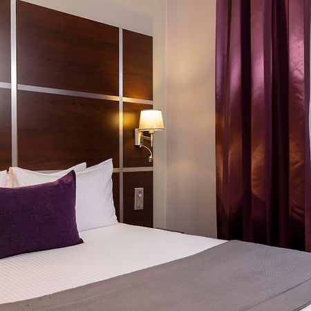 Hotel L'Interlude Paris Exterior photo