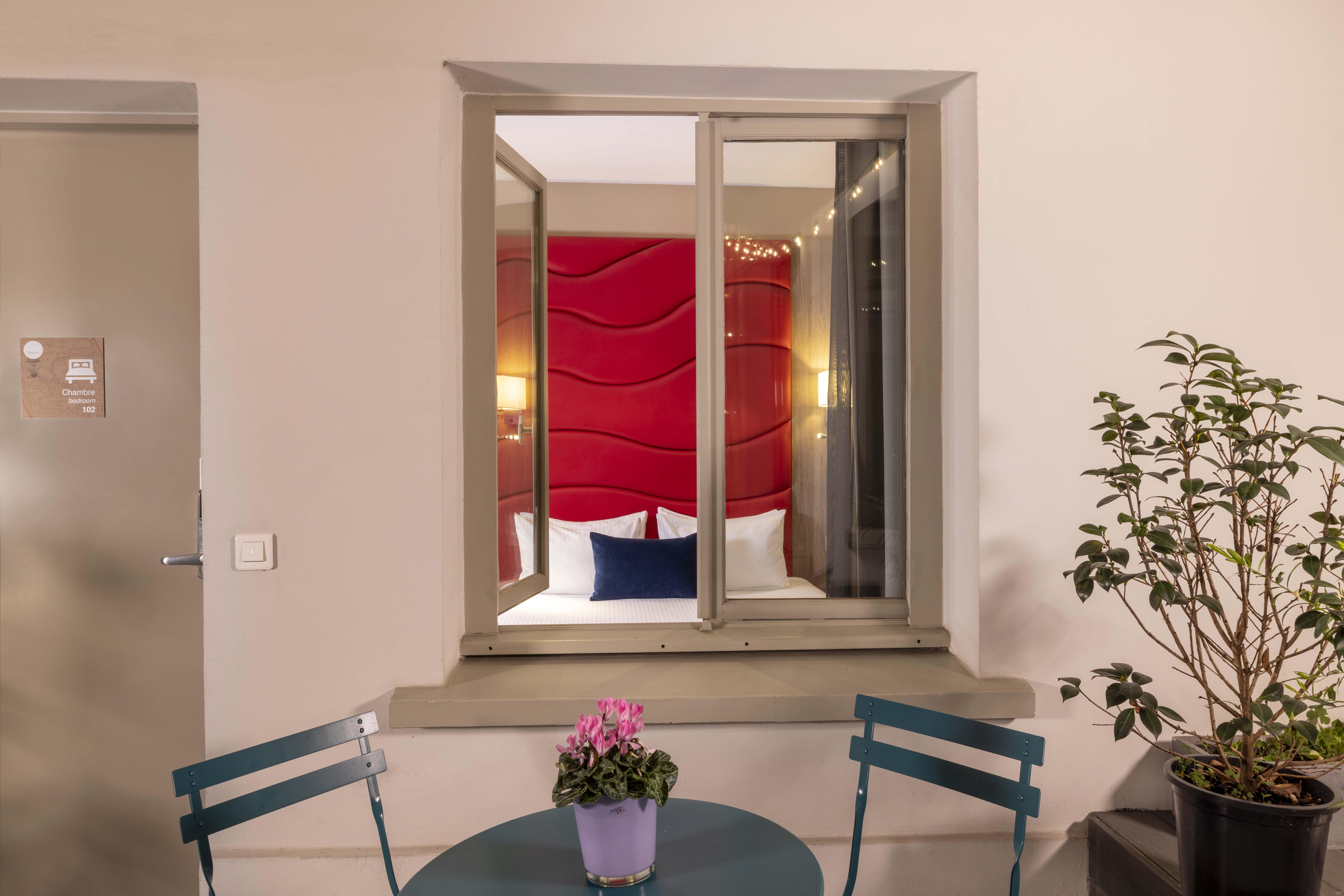 Hotel L'Interlude Paris Exterior photo