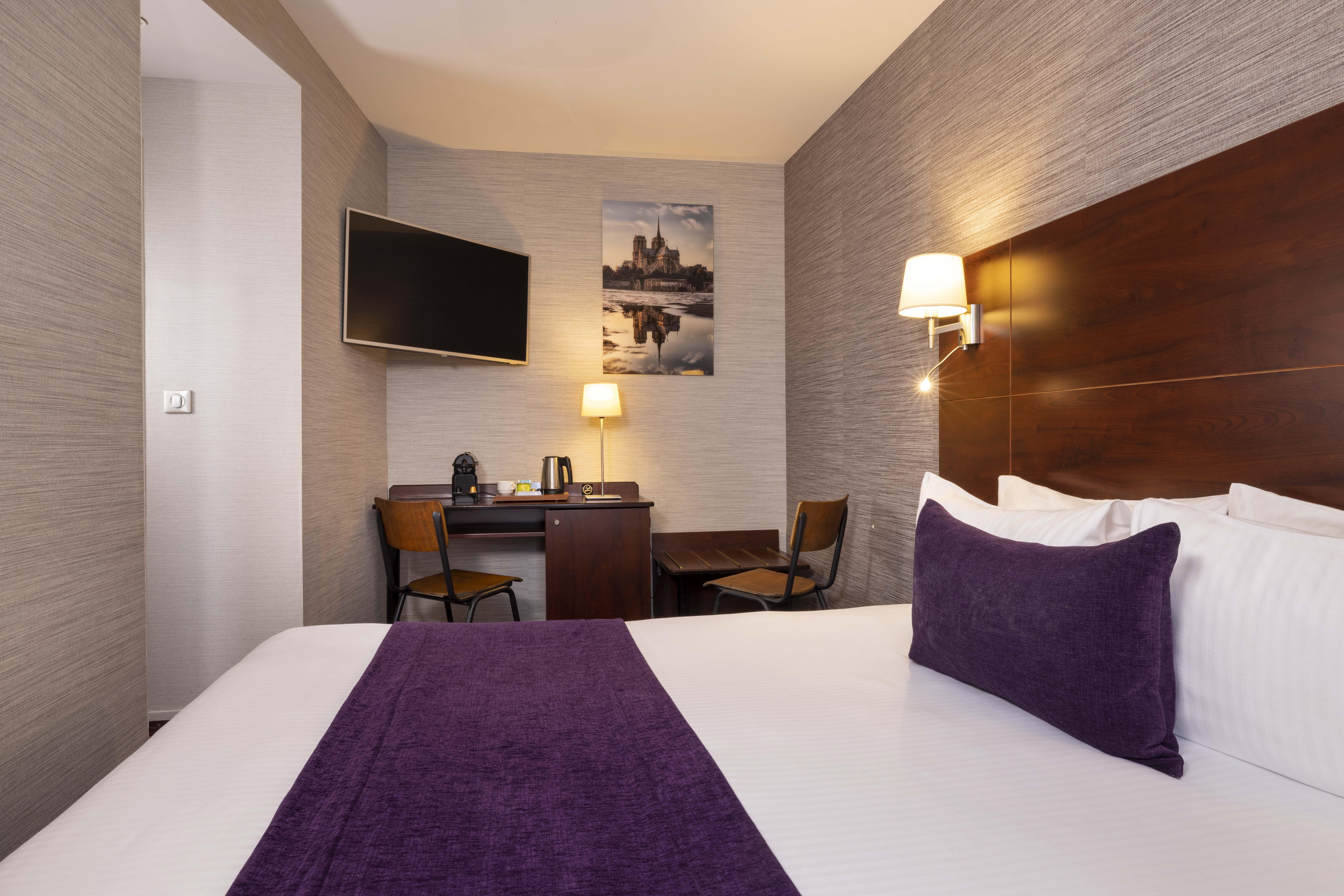 Hotel L'Interlude Paris Exterior photo