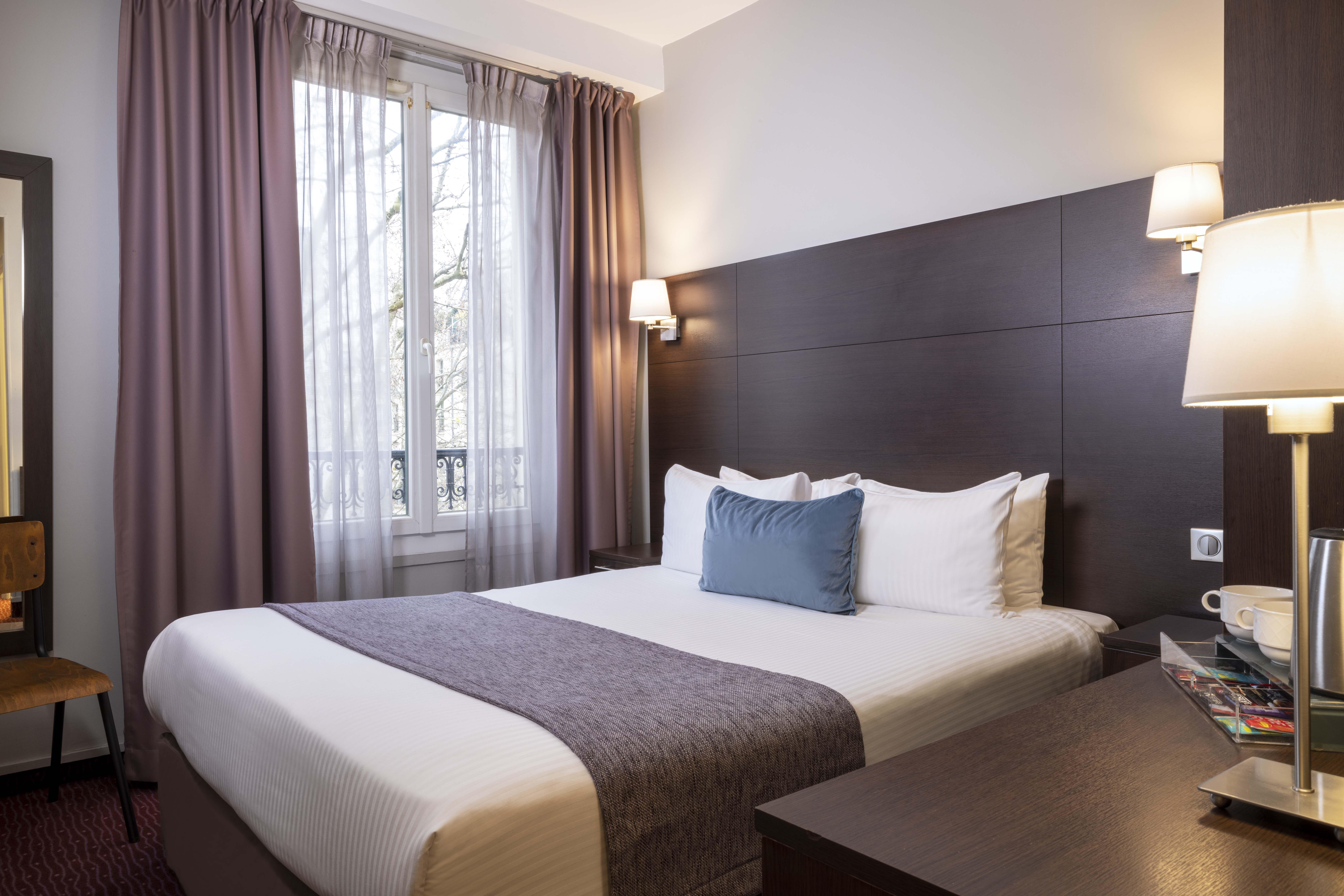 Hotel L'Interlude Paris Exterior photo
