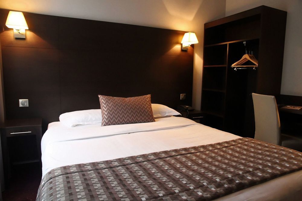Hotel L'Interlude Paris Exterior photo