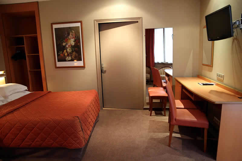 Hotel L'Interlude Paris Exterior photo